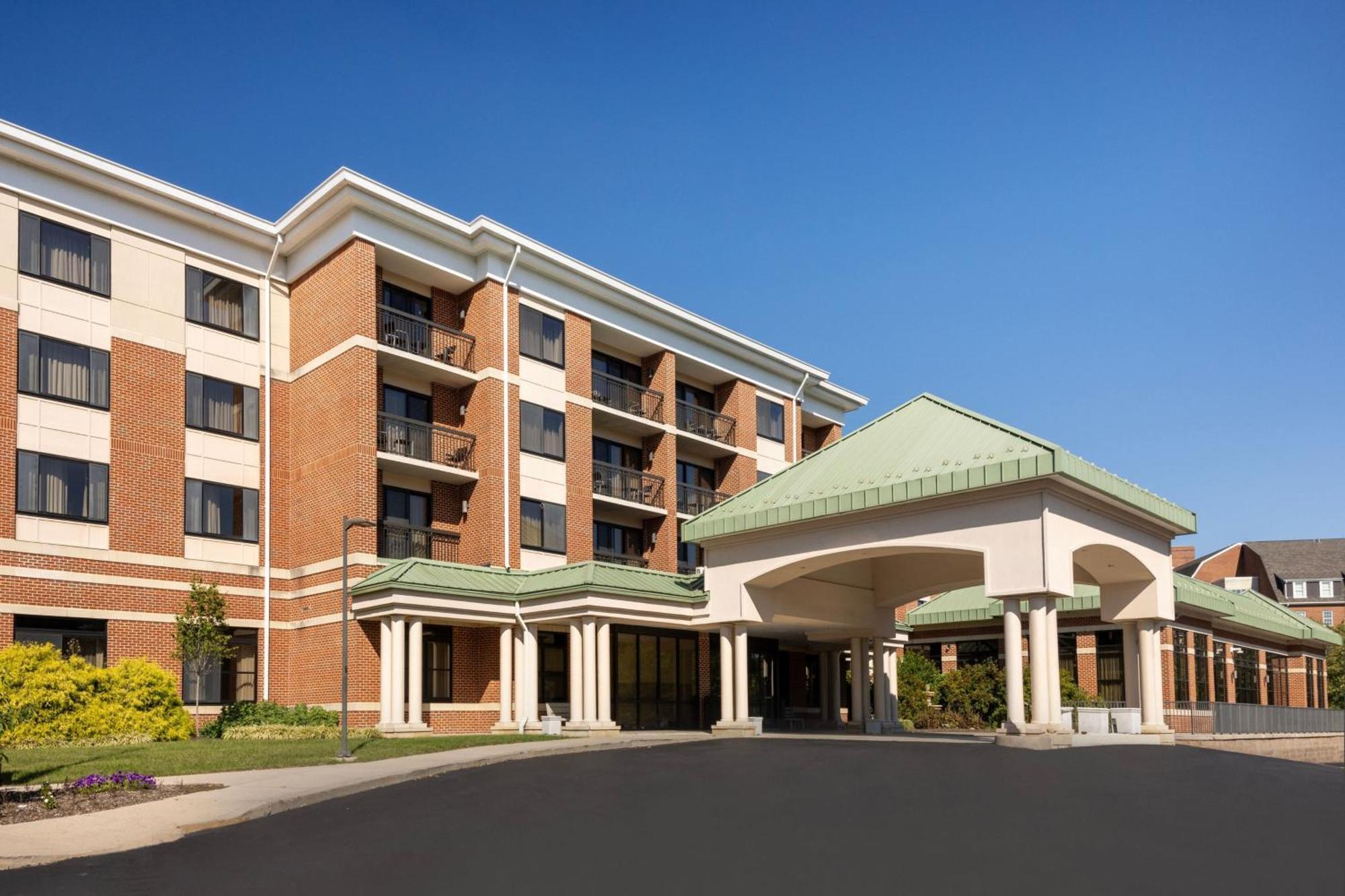 Courtyard By Marriott Newark-University Of Delaware Екстериор снимка