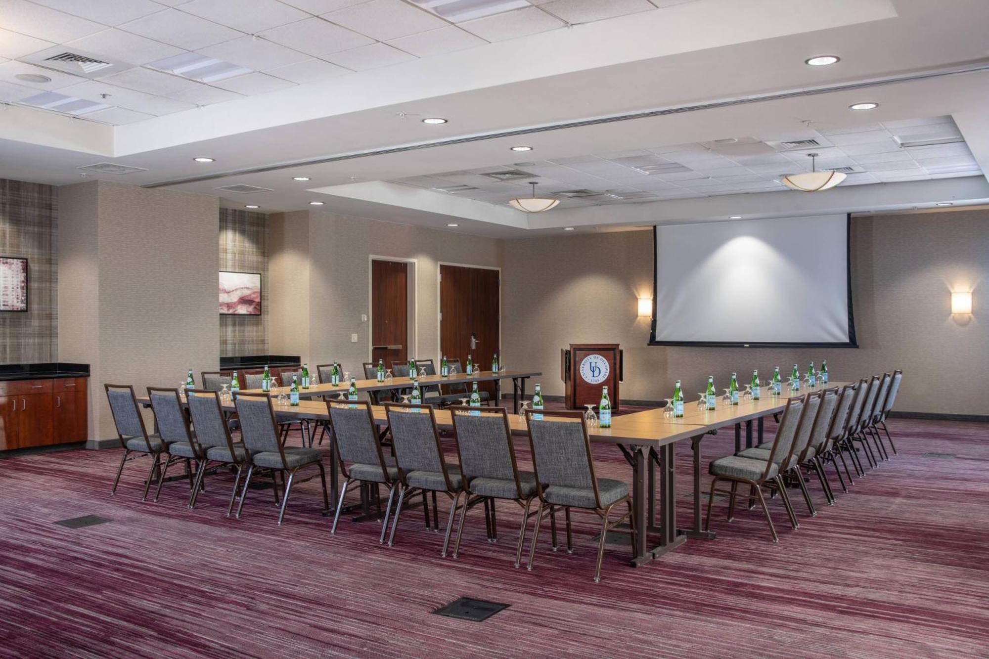 Courtyard By Marriott Newark-University Of Delaware Екстериор снимка